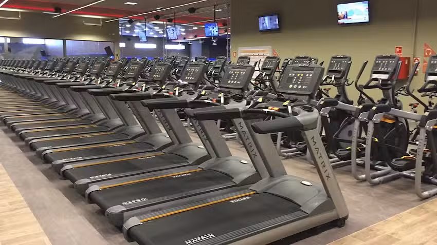 Gimnasio VivaGym Embajadores