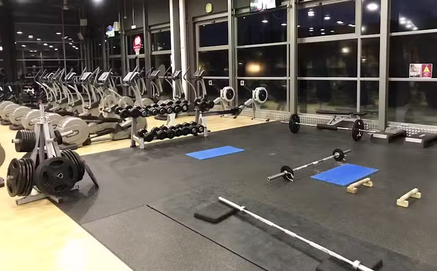 Gimnasio VivaGym Le&oacute;n Plaza