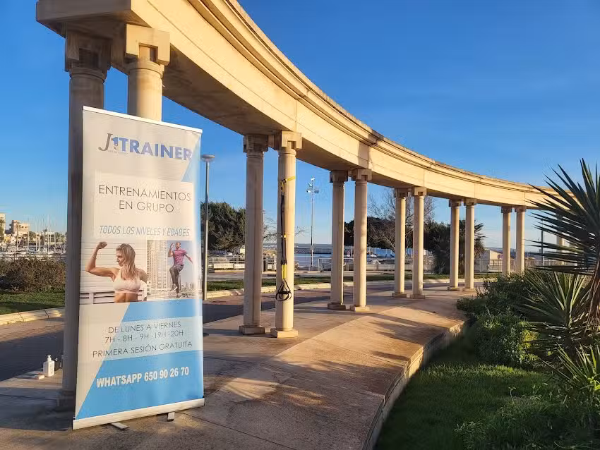 J1 TRAINER Marina plaza