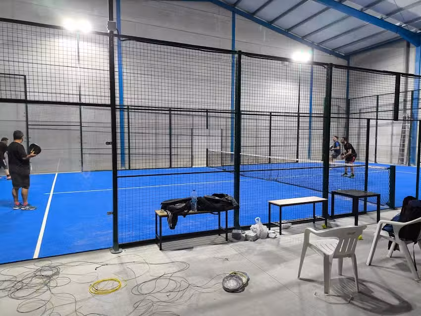 K4 P&aacute;del Indoor S.L.