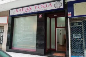 KAILAS – Escuela de Yoga y Meditación