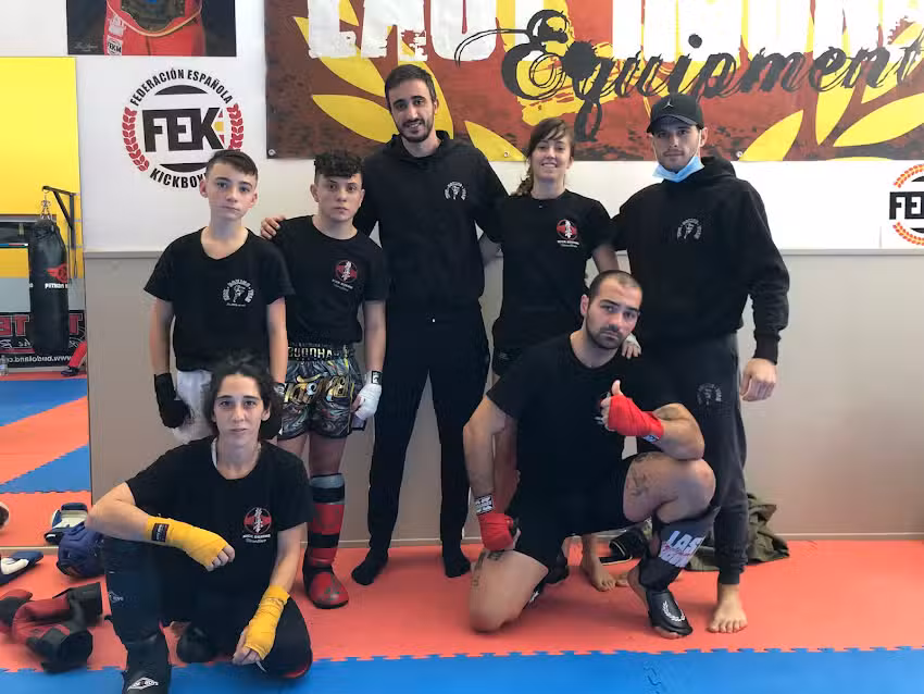 Kick Boxing & Boxeo Alma Matter