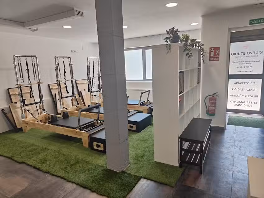 KIREO – PILATES MÁQUINA Y FISIOTERAPIA