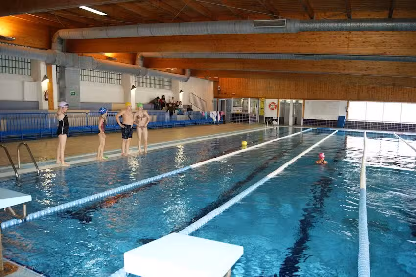 Kiroldegia Lauaxeta – Polideportivo-Piscina