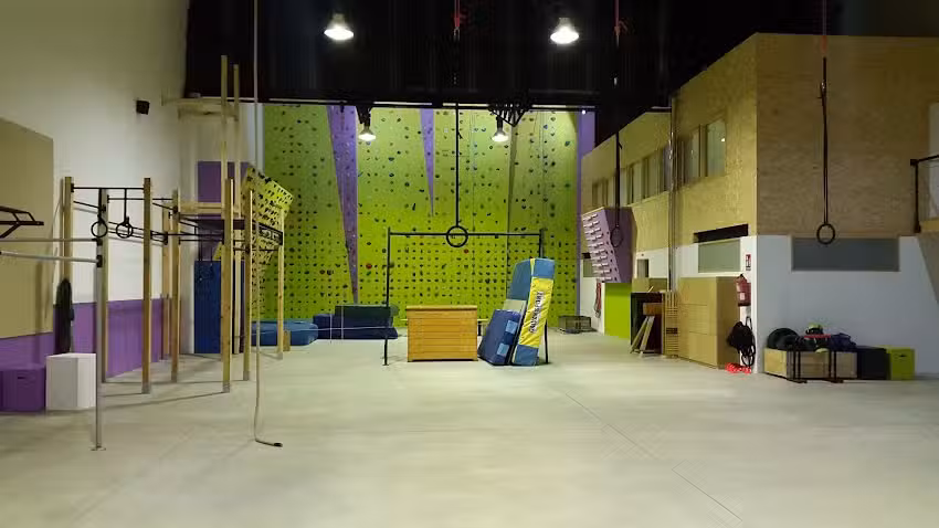 La Nave (Ocio y Deporte No Industrial)