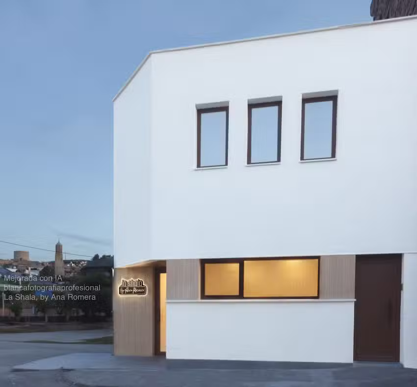 La Shala by Ana Romera