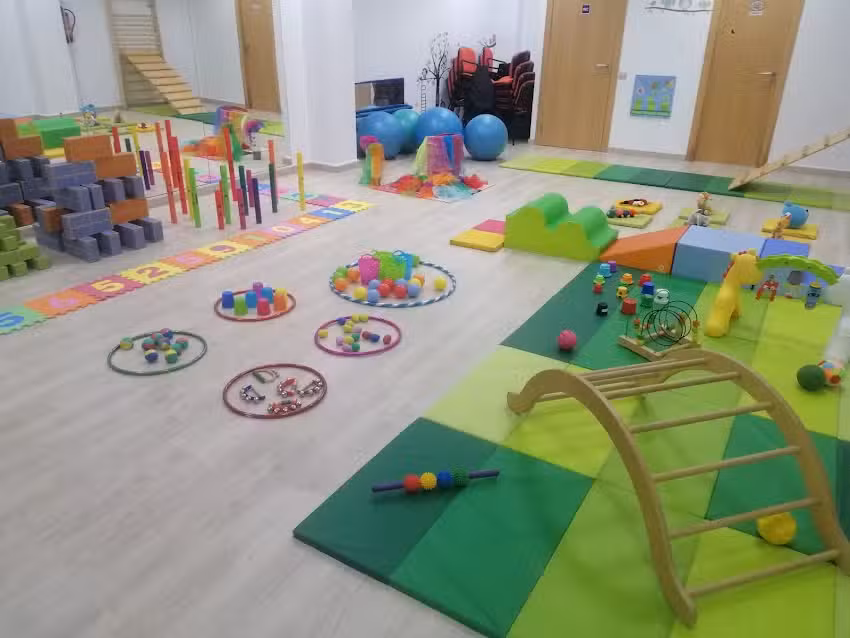 LLIGAMS ACTIVITATS, S.L.