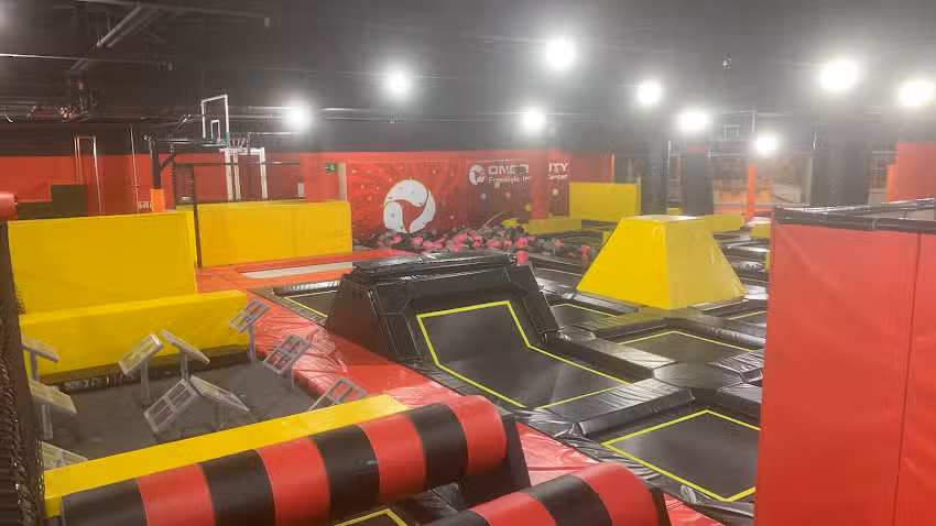 Ongravity Marineda | Skate & Trampoline Park