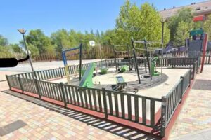 Parque de ejercicios, gimnasio al aire libre