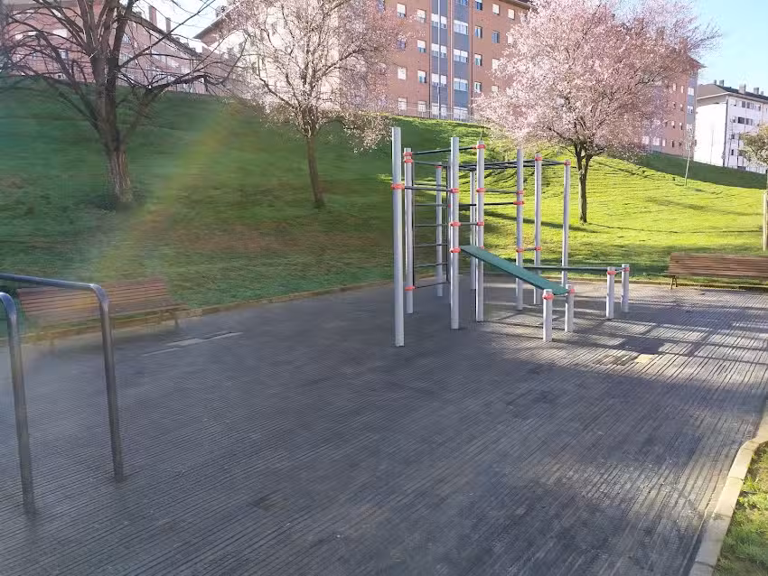 Parque de gimnasia al aire libre