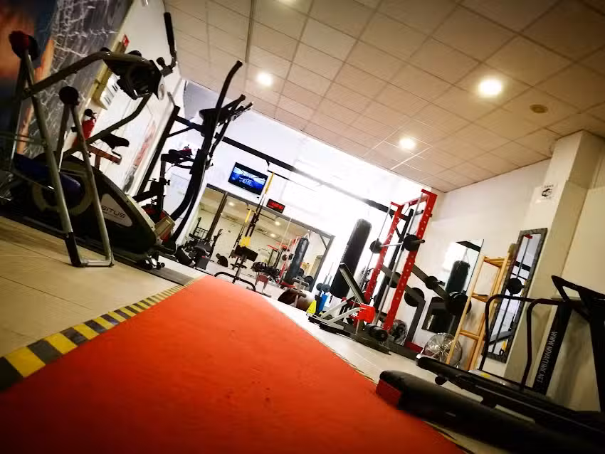 Personal Center by Adri&aacute;n Muria