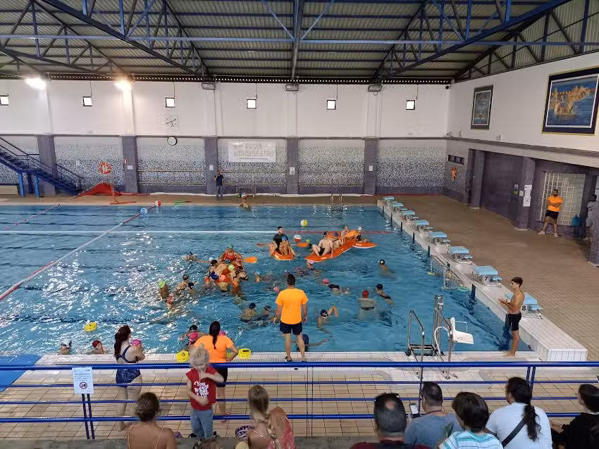 Piscina municipal de Ag&uuml;imes