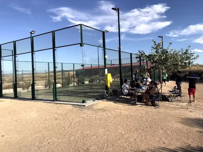 Pista de P&aacute;del