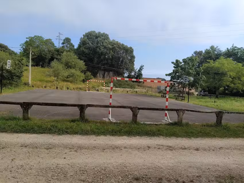 Pista polideportiva de Villahormes