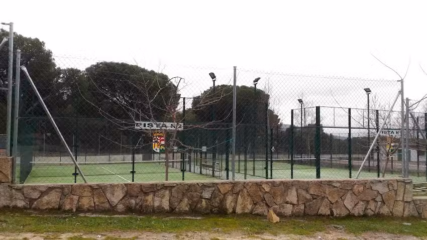 Pistas de pádel y tenis de La Adrada