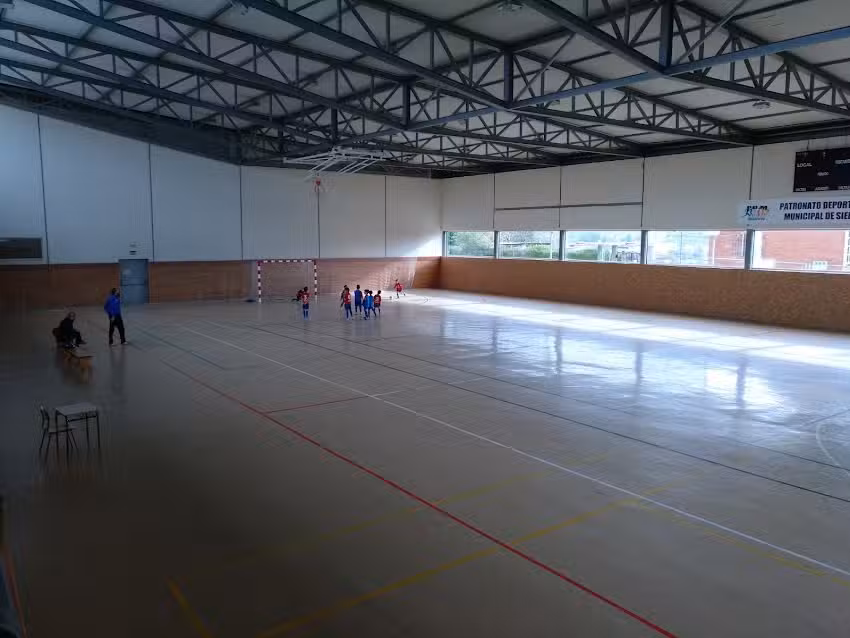 Polideportivo de Los Campones
