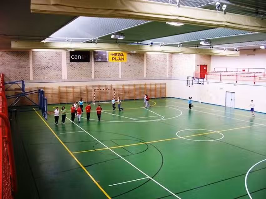 Polideportivo Municipal De Barañáin