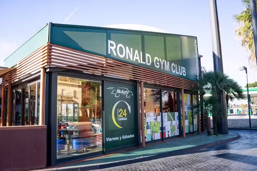 RONALD GYM CLUB