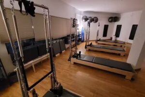 Salud Activa Marbella, PILATES MÁQUINAS. instructora Eva Gámez