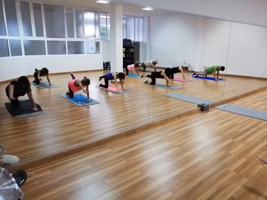 SHARMA &ndash; Escuela Yoga y Pilates