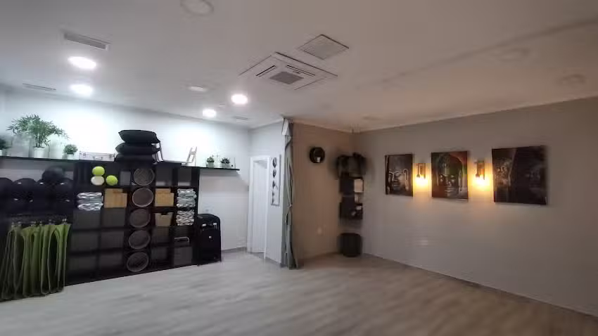 Squirrell Yoga & Fitness