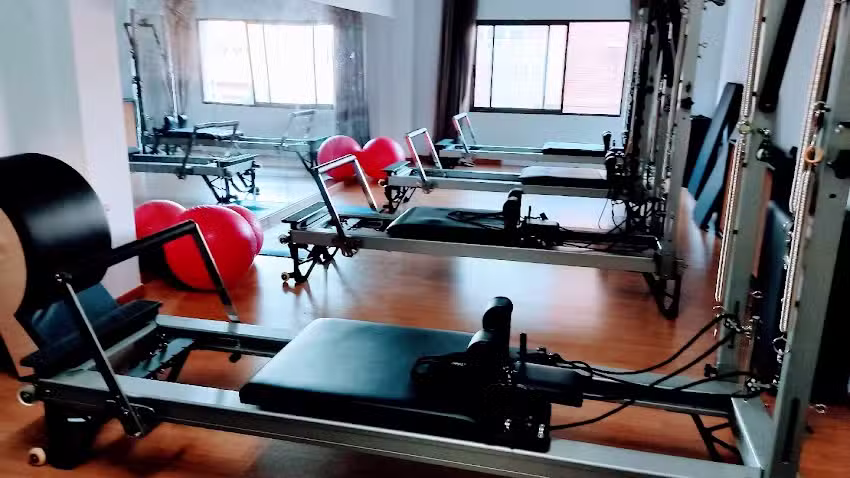 Studio wellness. Pilates TERAP&Eacute;UTICO.