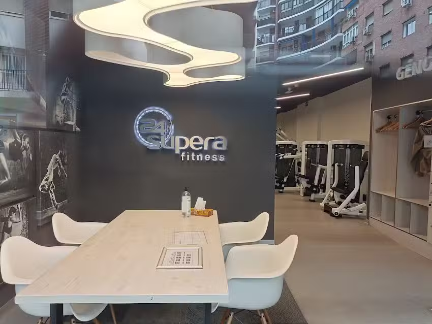 Supera 24h Fitness G&eacute;nova