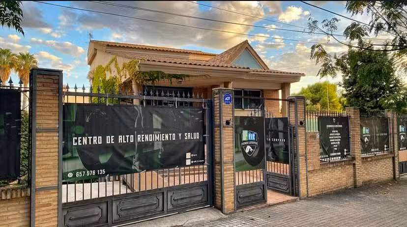 UpFit La Canyada Fitness LifeStyle