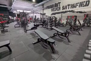V Back Gym
