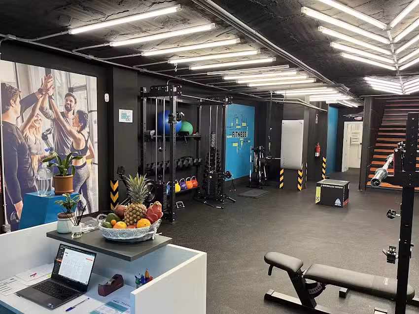 Winfit Gimnasio &ndash; Centro de entrenamiento Ca&ntilde;averal
