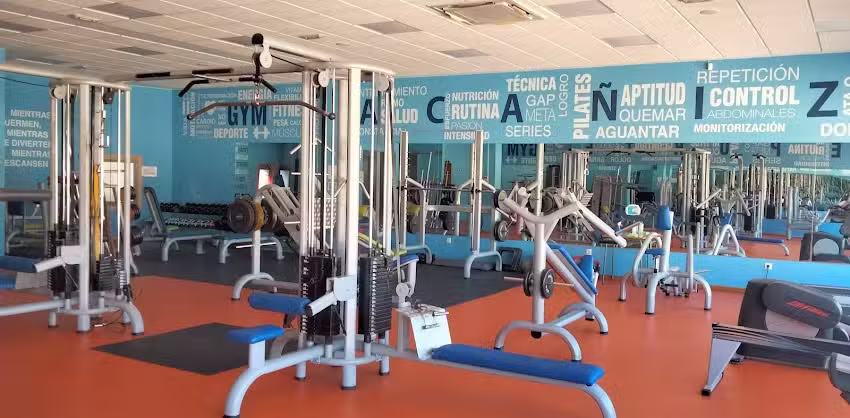 Ximnasio Municipal da Ca&ntilde;iza