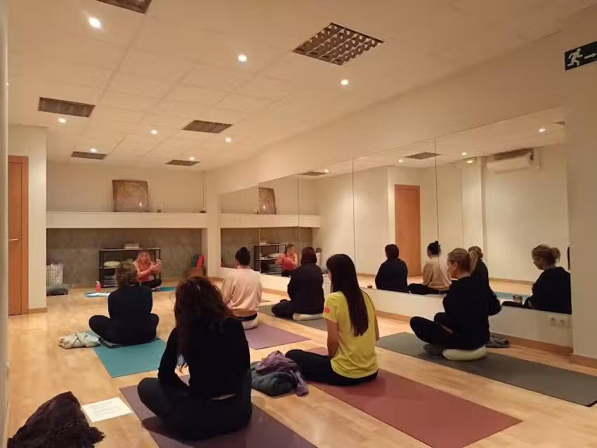 Yoga Studio Barber&agrave;