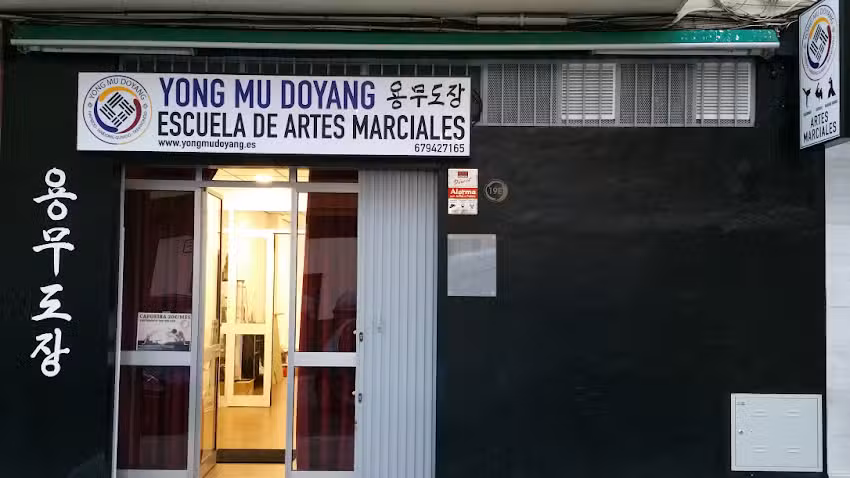 YONG MU DOYANG – EL CLUB DE LOS VALIENTES (Escuela de Artes Marciales)