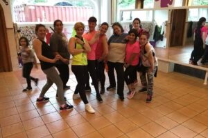 ZUMBALOKURA..CENTRO DE DEPORTE Y DIVERSION